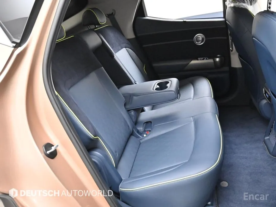 Фото 12 - Genesis GV60