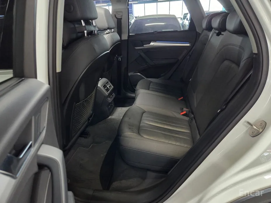 Фото 13 - Audi Q5