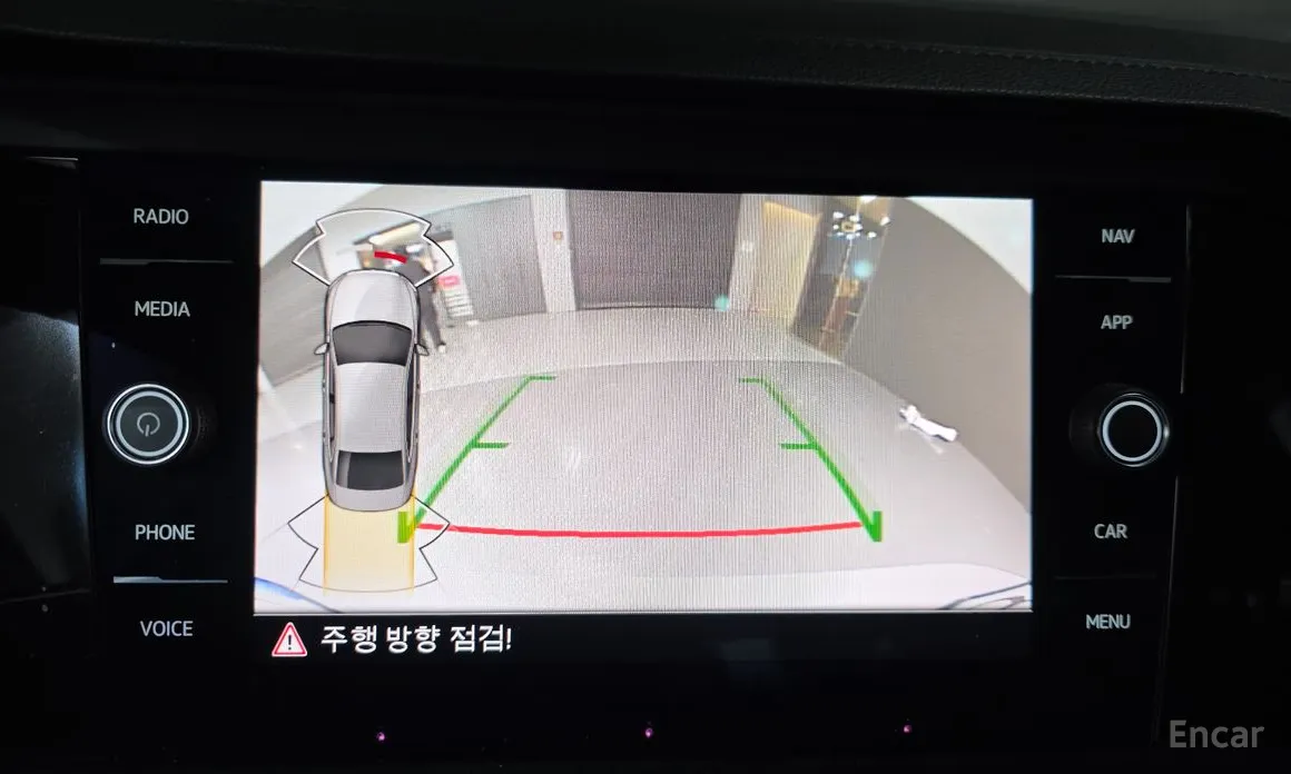 Фото 16 - Volkswagen Jetta