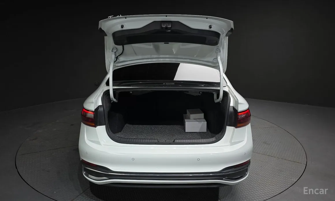 Фото 20 - Volkswagen Jetta