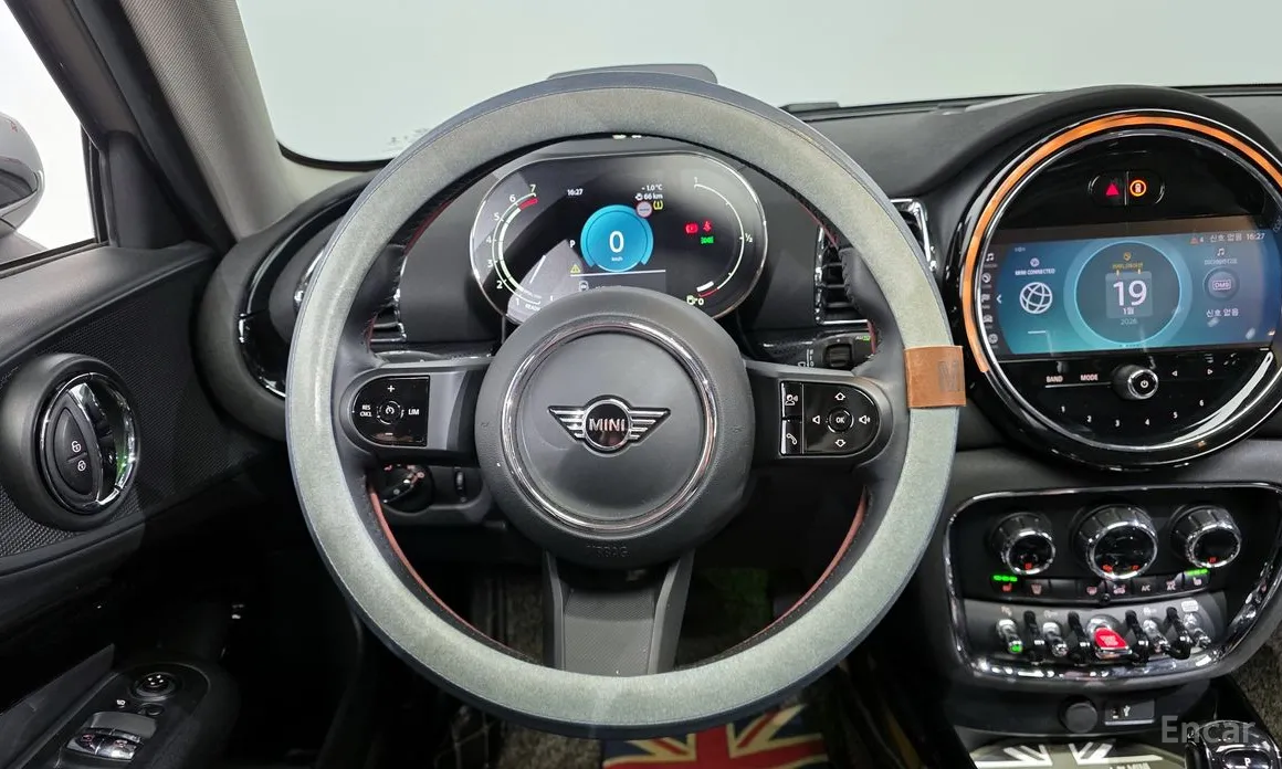 Фото 13 - Mini Clubman