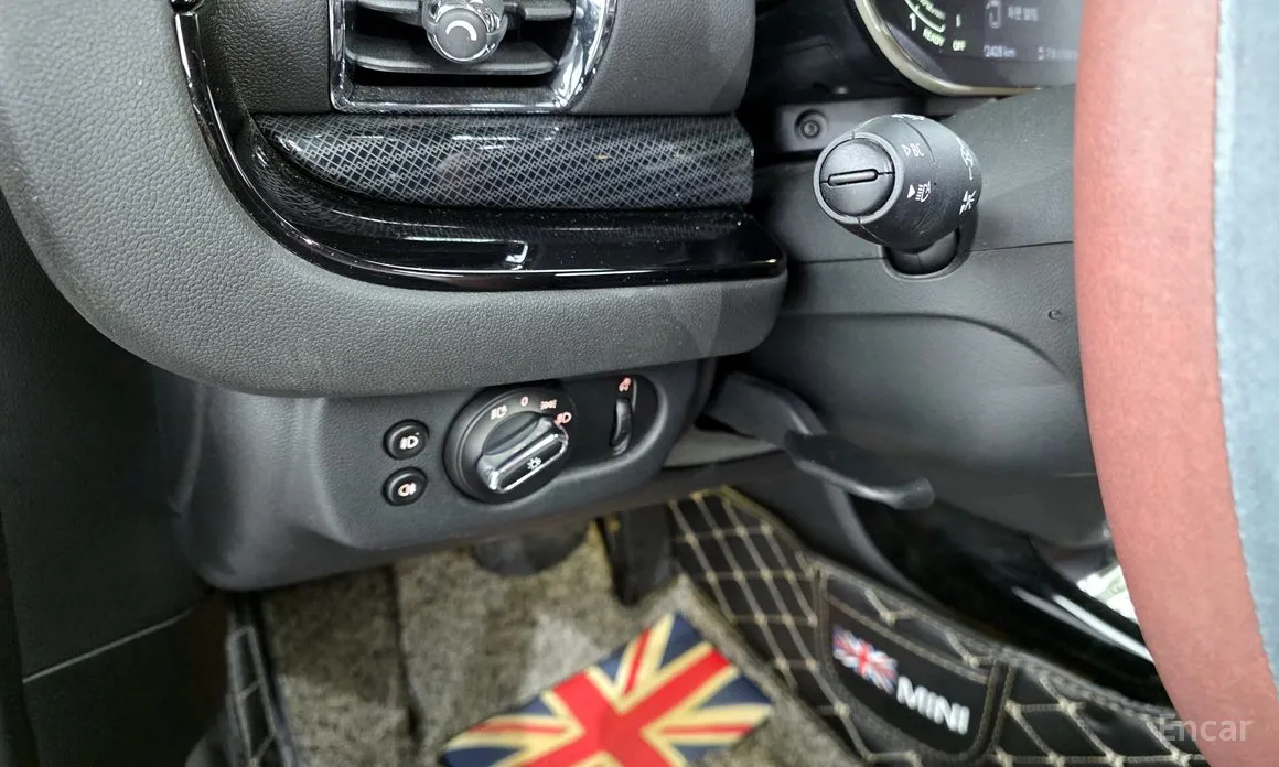 Фото 15 - Mini Clubman