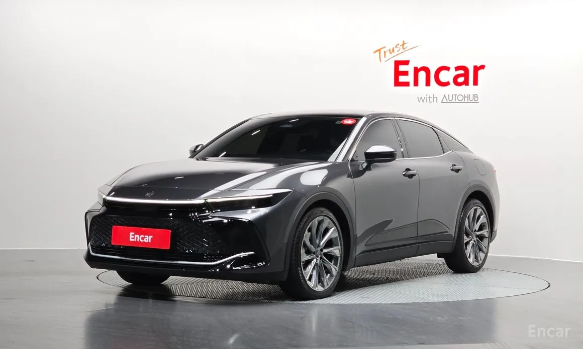 Фото 1 - Toyota Crown