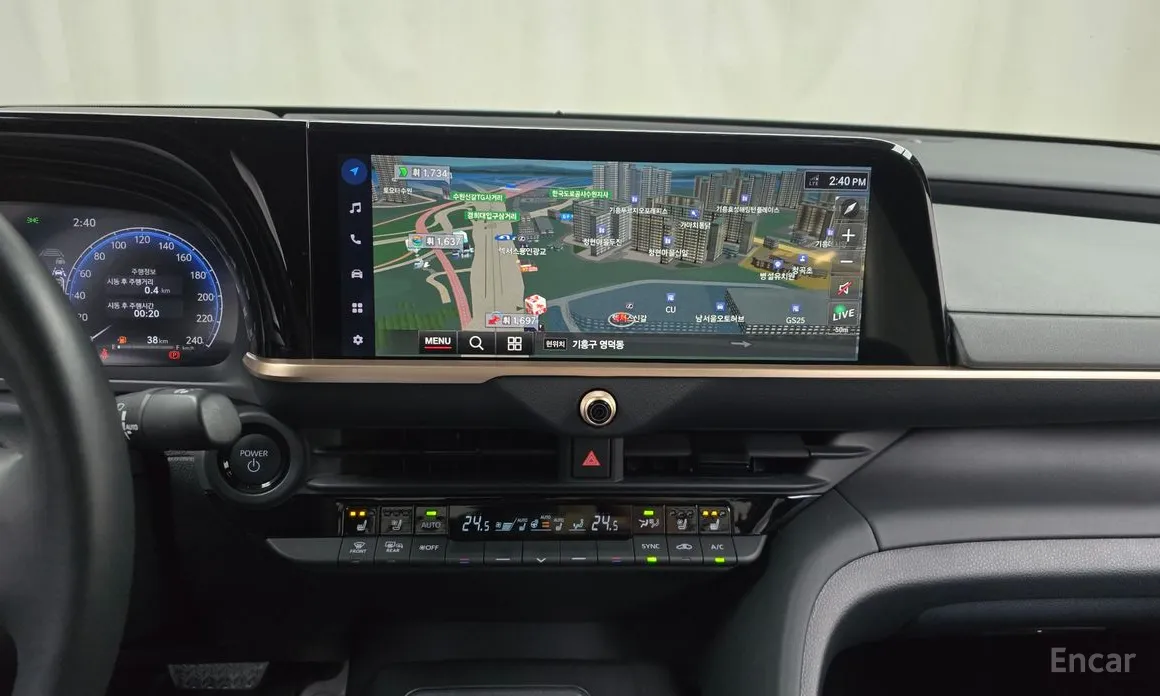 Фото 14 - Toyota Crown