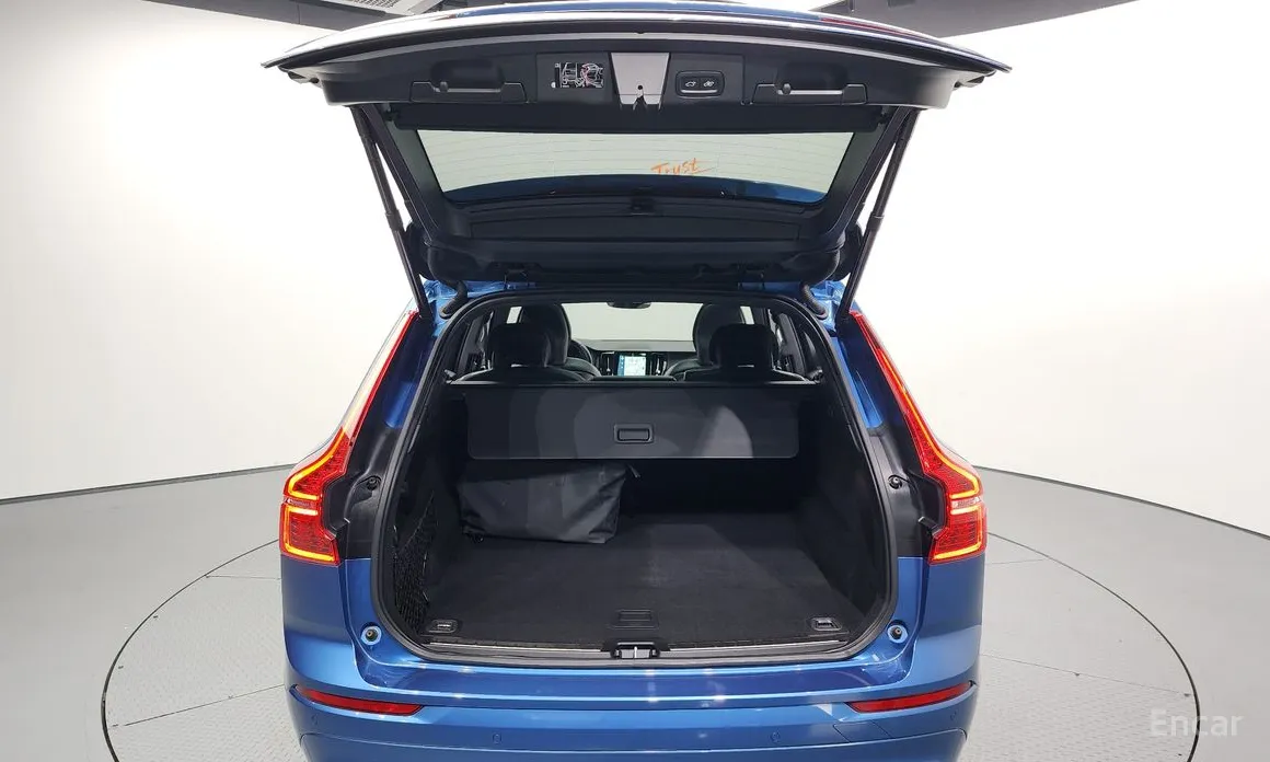 Фото 20 - Volvo XC60