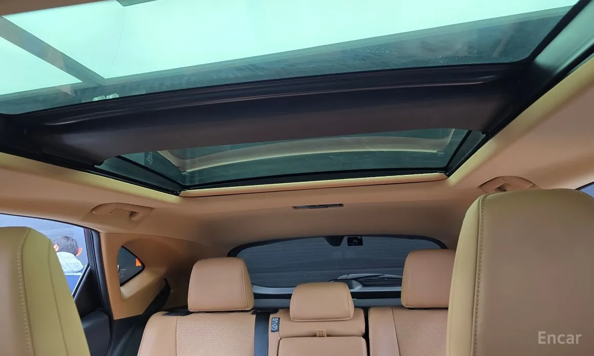 Фото 18 - Lexus NX