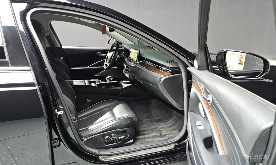 Фото 17 - Kia K9