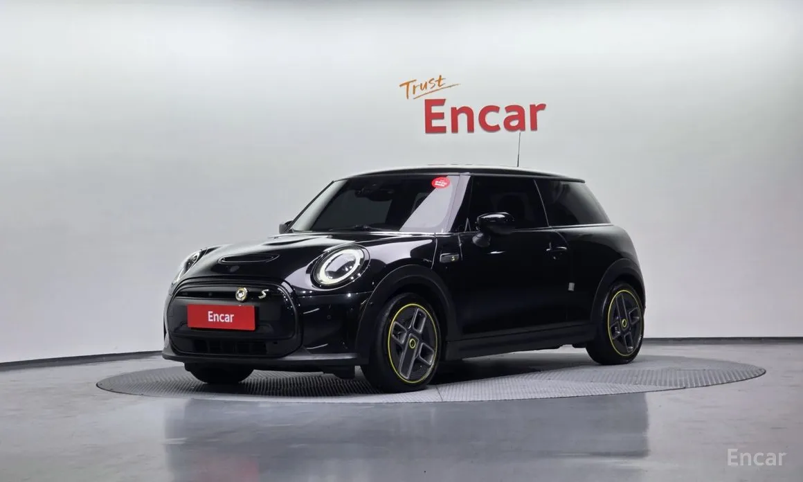 Фото 1 - Mini Cooper