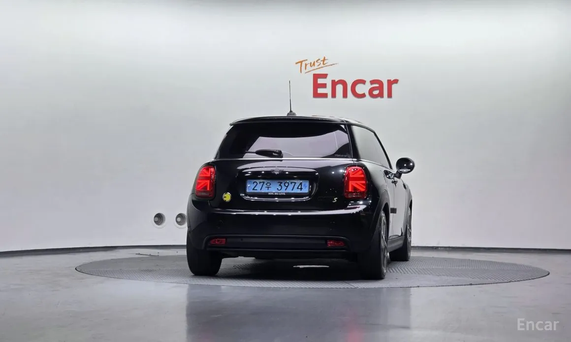 Фото 4 - Mini Cooper