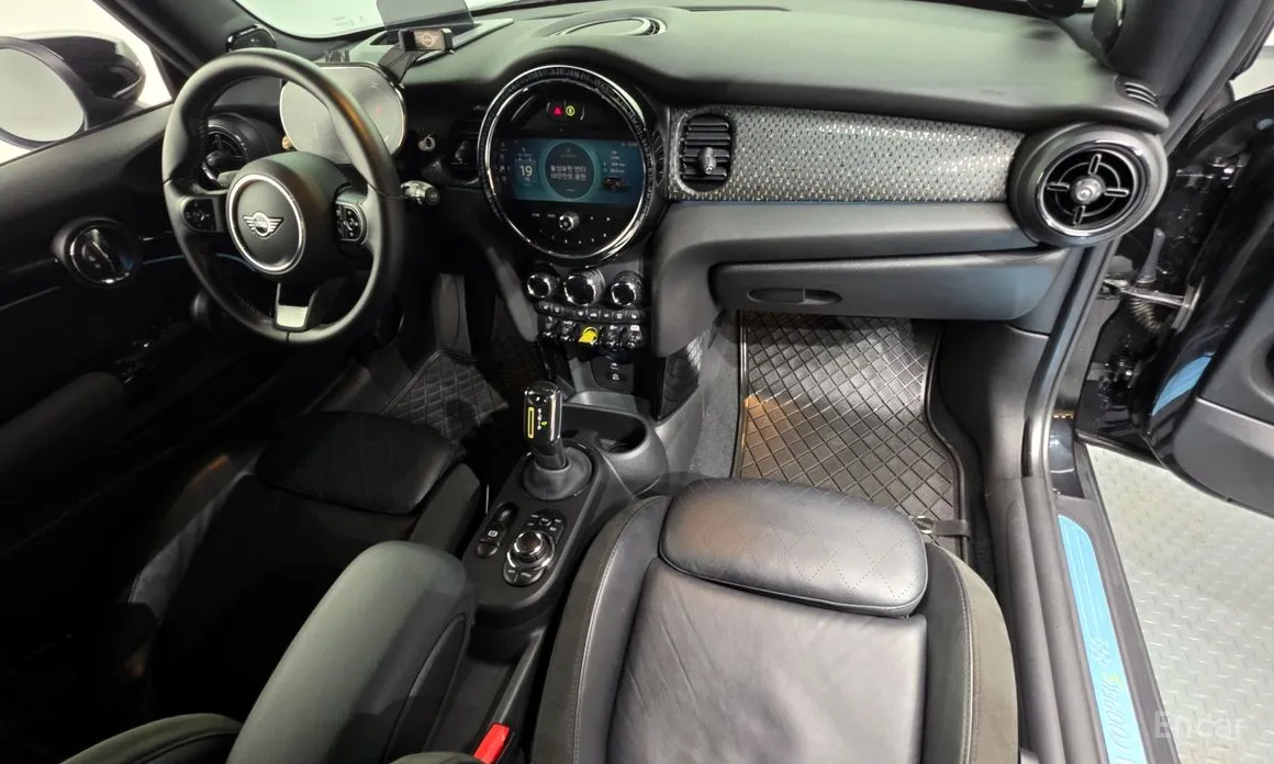 Фото 7 - Mini Cooper