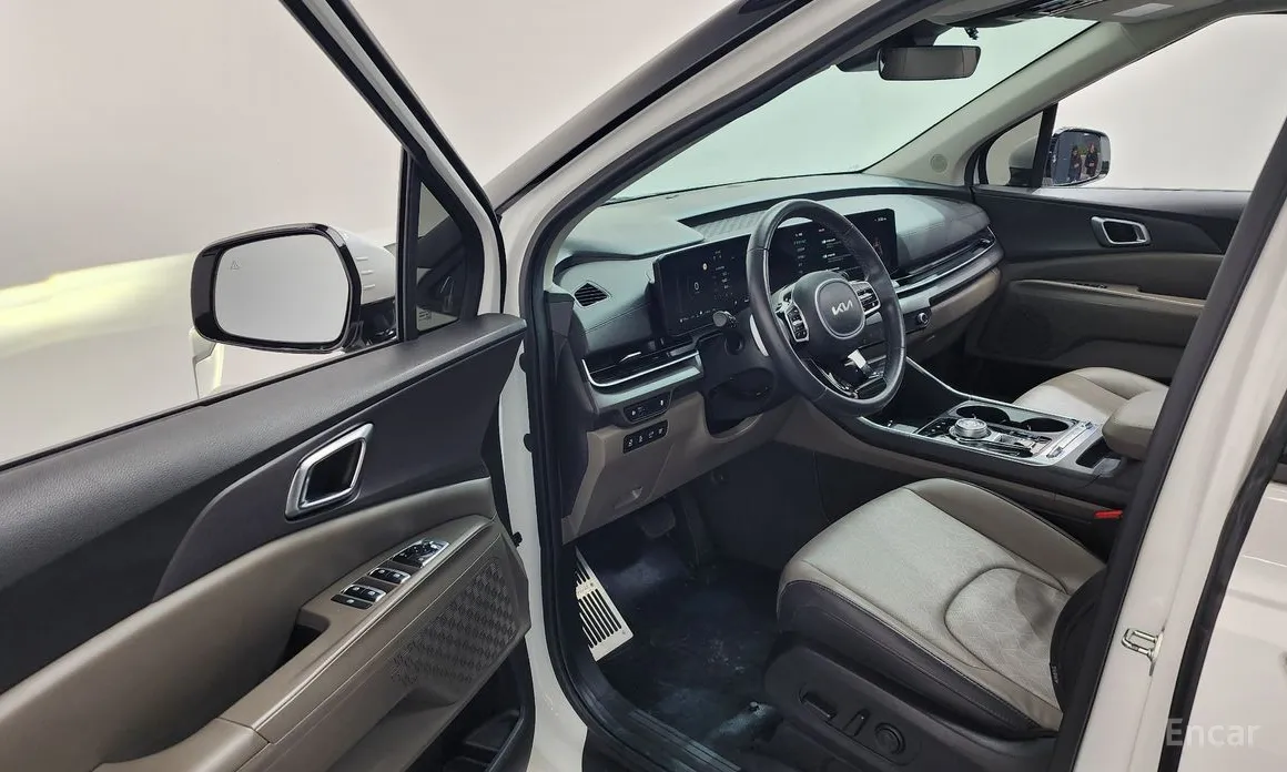 Фото 10 - Kia Carnival