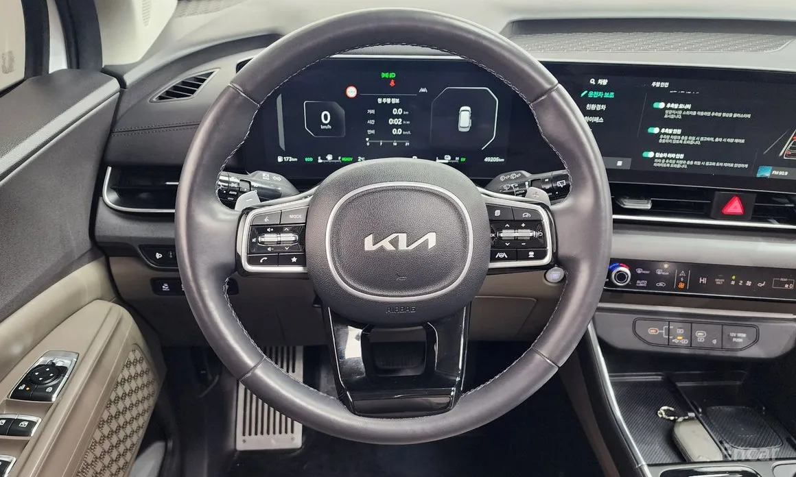 Фото 13 - Kia Carnival