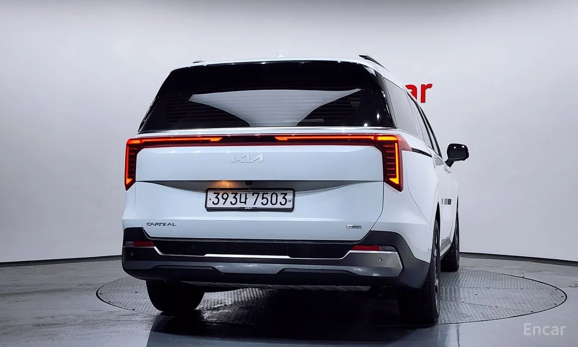 Фото 4 - Kia Carnival