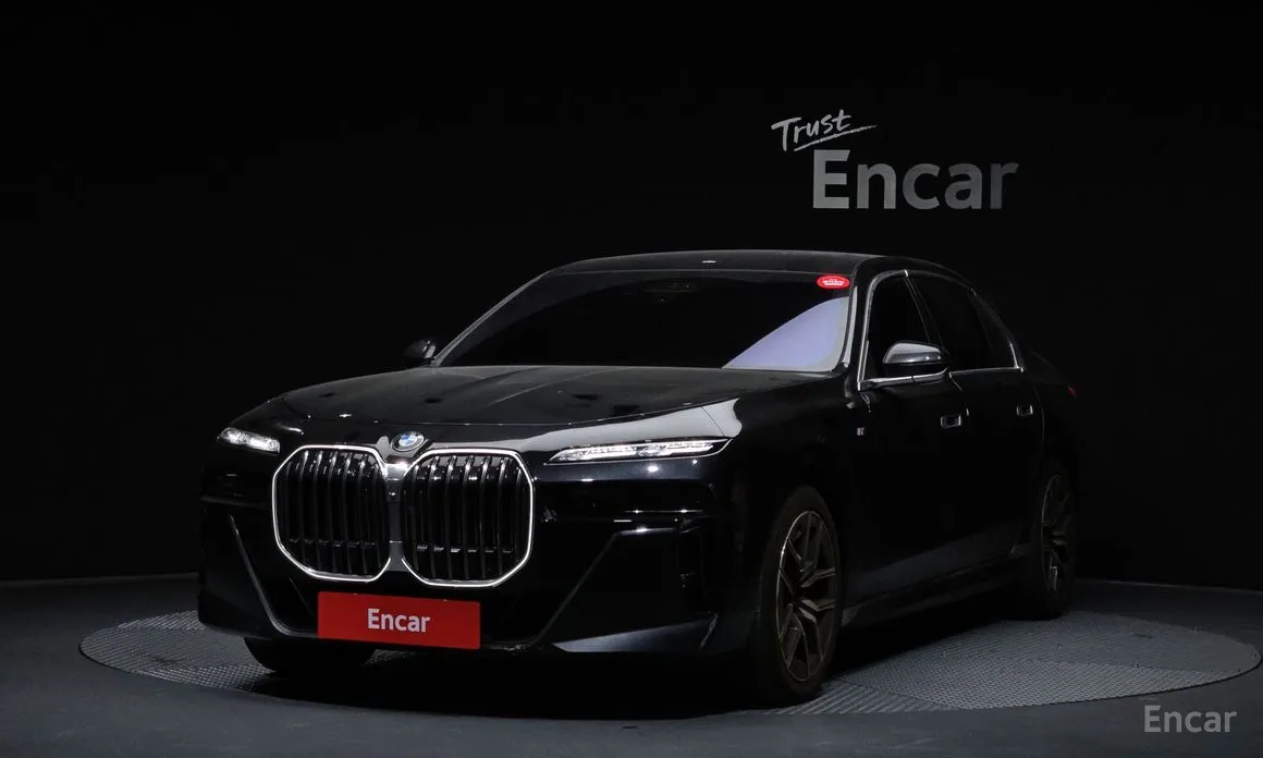 Фото 1 - BMW 7 Series