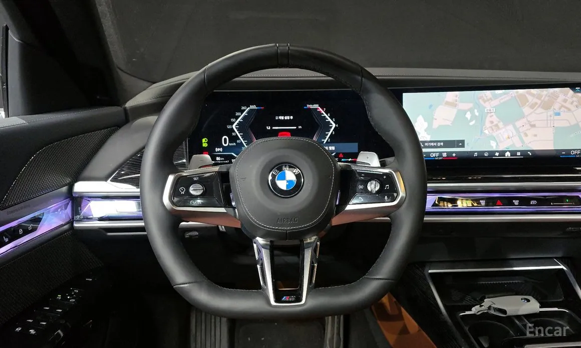 Фото 13 - BMW 7 Series