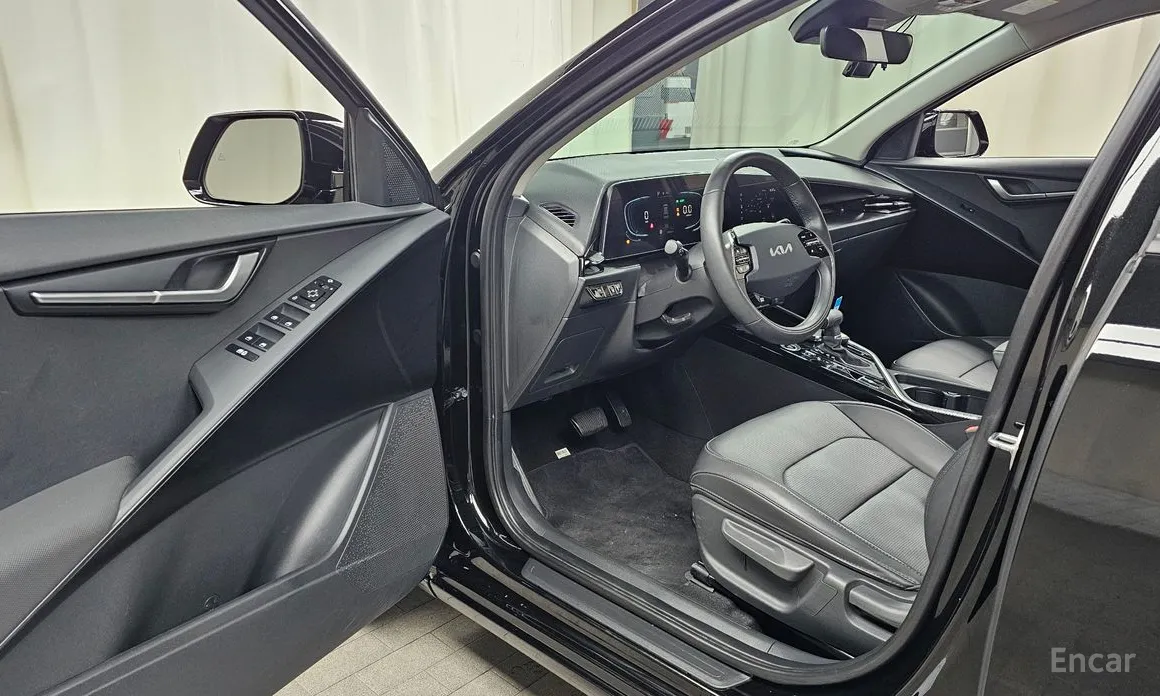 Фото 10 - Kia Niro