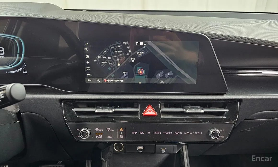 Фото 16 - Kia Niro