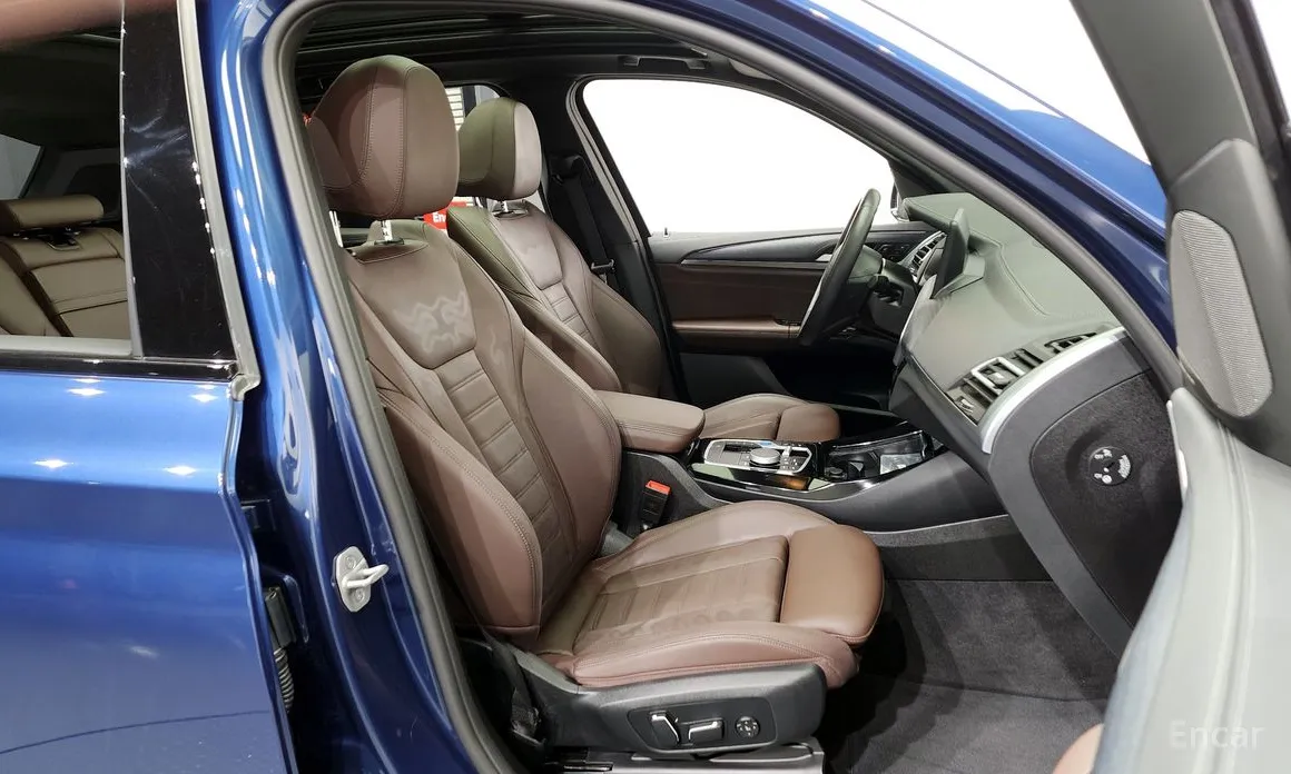 Фото 11 - BMW iX3