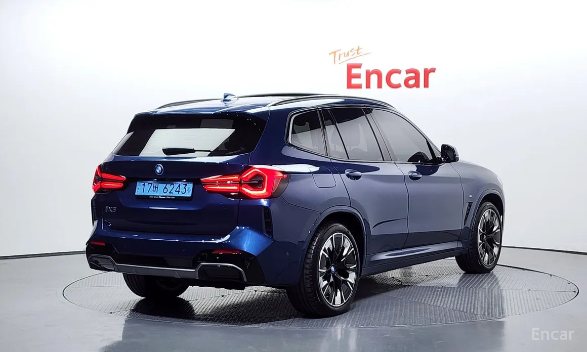 Фото 2 - BMW iX3