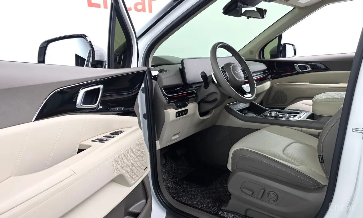 Фото 11 - Kia Carnival