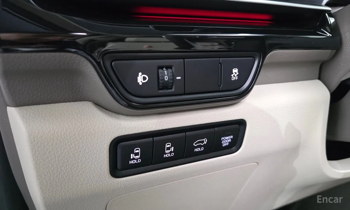 Фото 16 - Kia Carnival