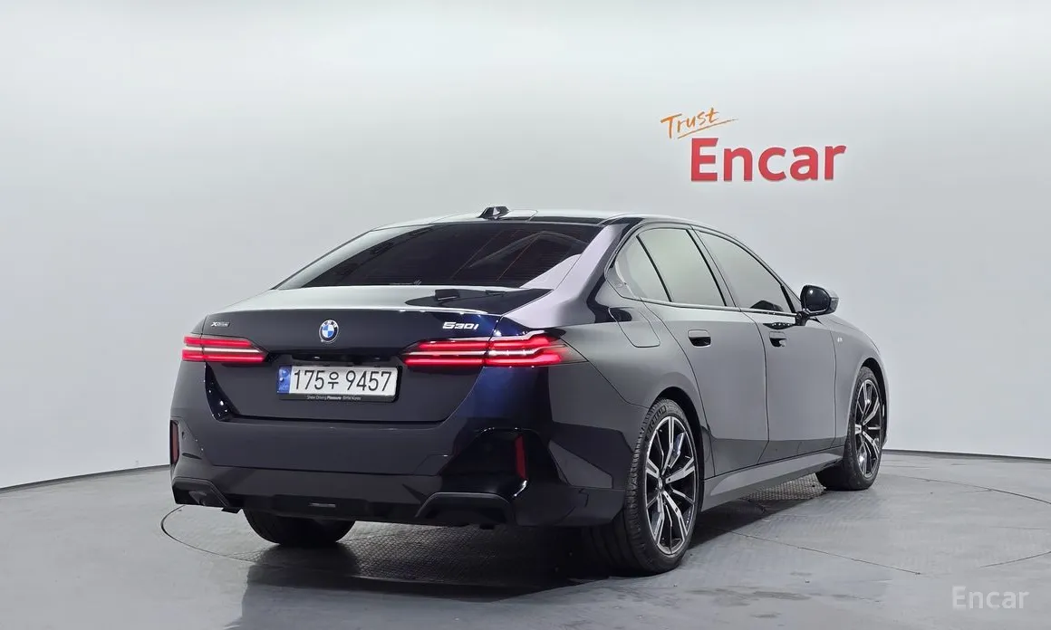 Фото 2 - BMW 5 Series