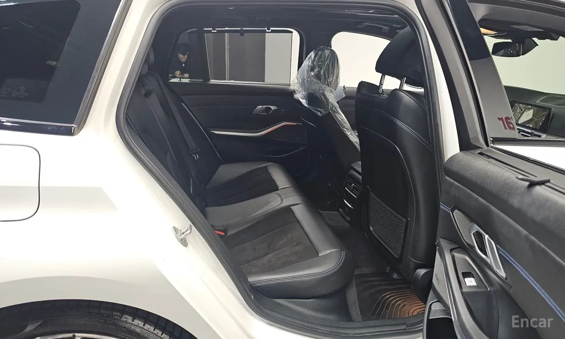 Фото 12 - BMW 3 Series