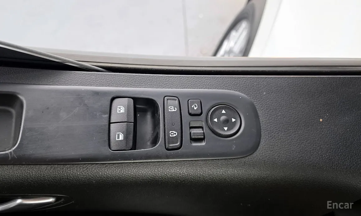 Фото 14 - Hyundai Staria