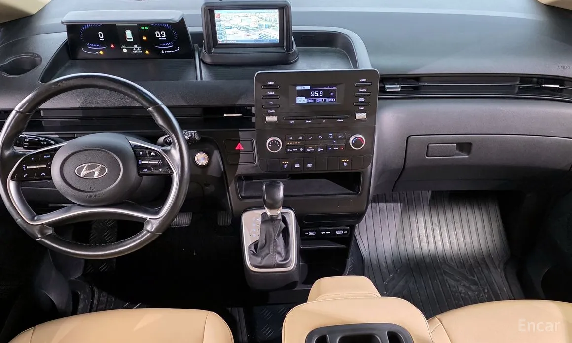 Фото 7 - Hyundai Staria