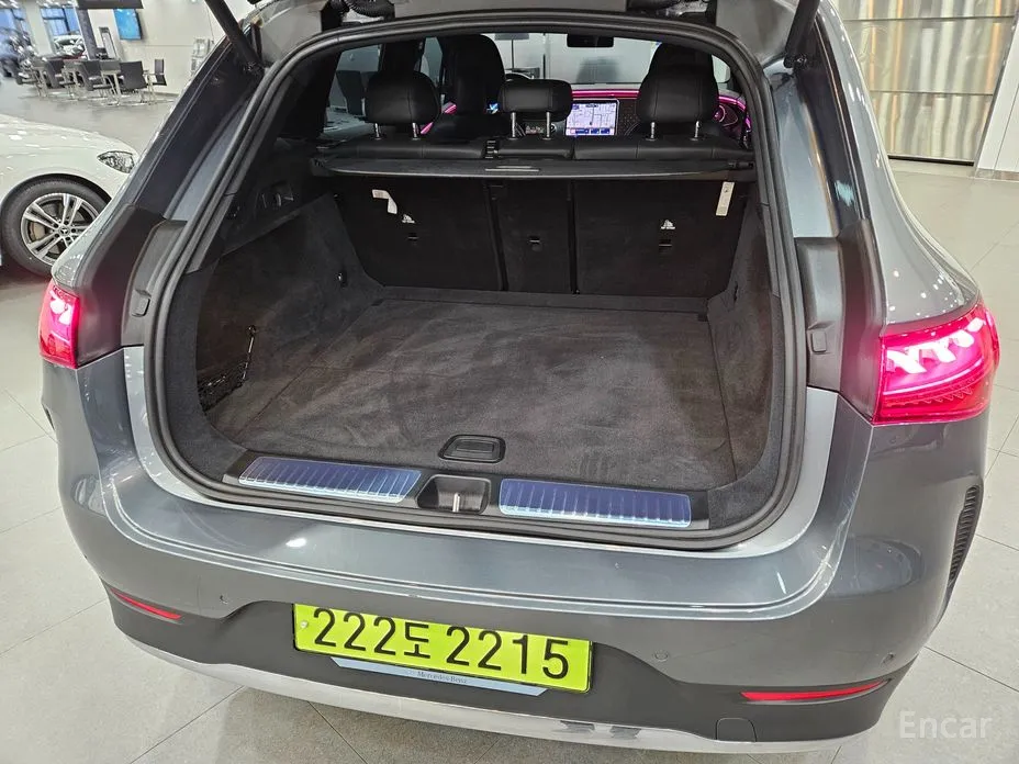 Фото 16 - Mercedes-Benz EQE