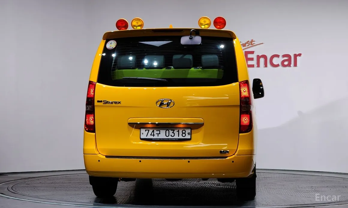 Фото 4 - Hyundai Starex