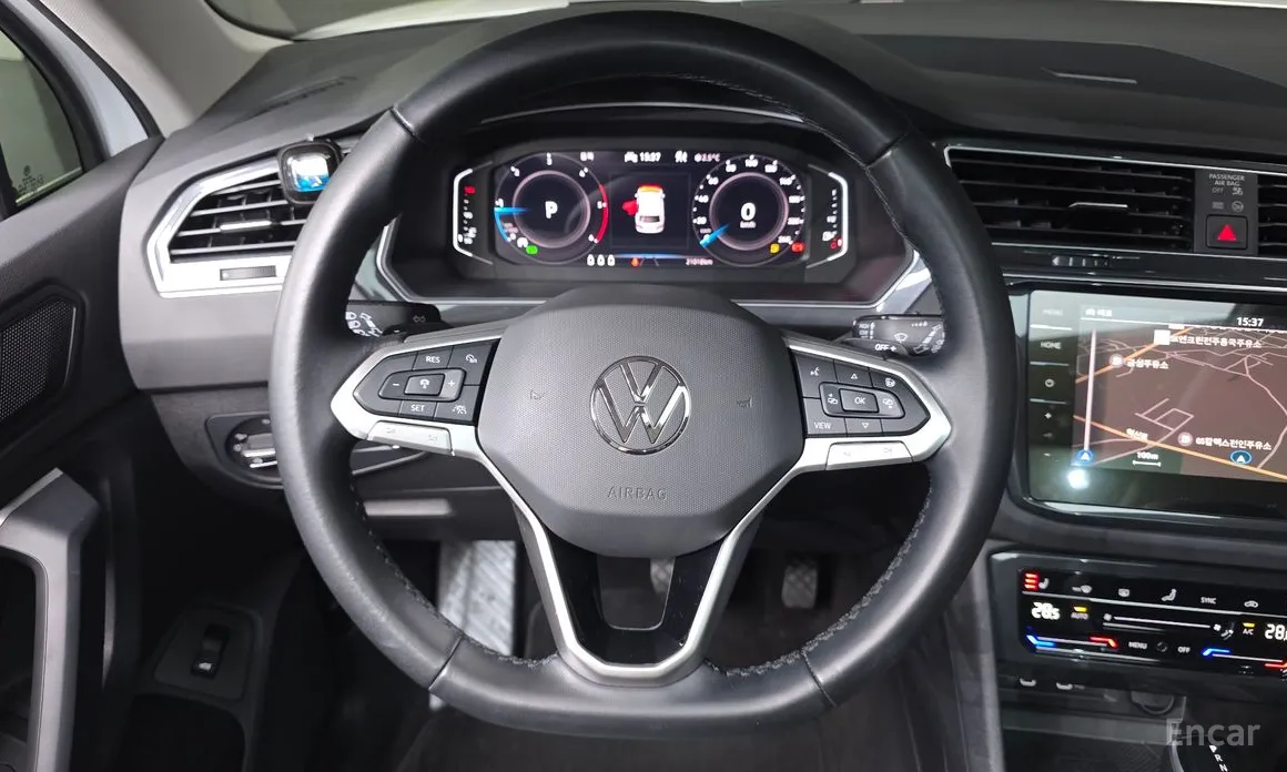 Фото 14 - Volkswagen Tiguan