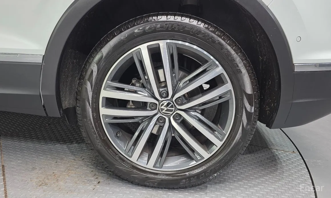 Фото 5 - Volkswagen Tiguan