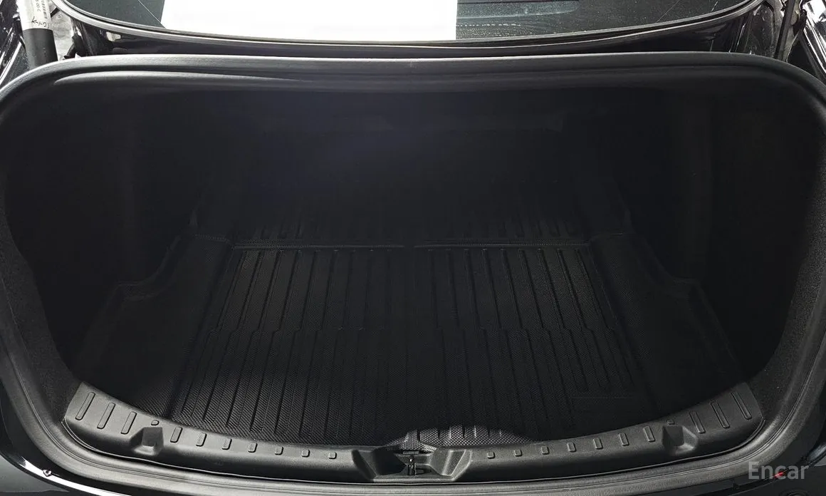 Фото 20 - Tesla Model 3