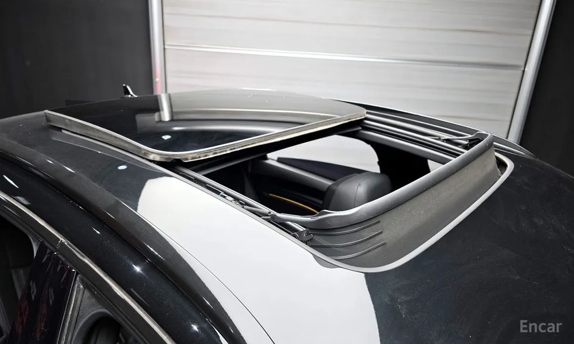 Фото 19 - Audi e-tron