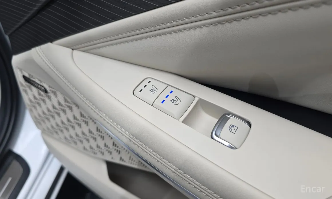 Фото 18 - Kia K8