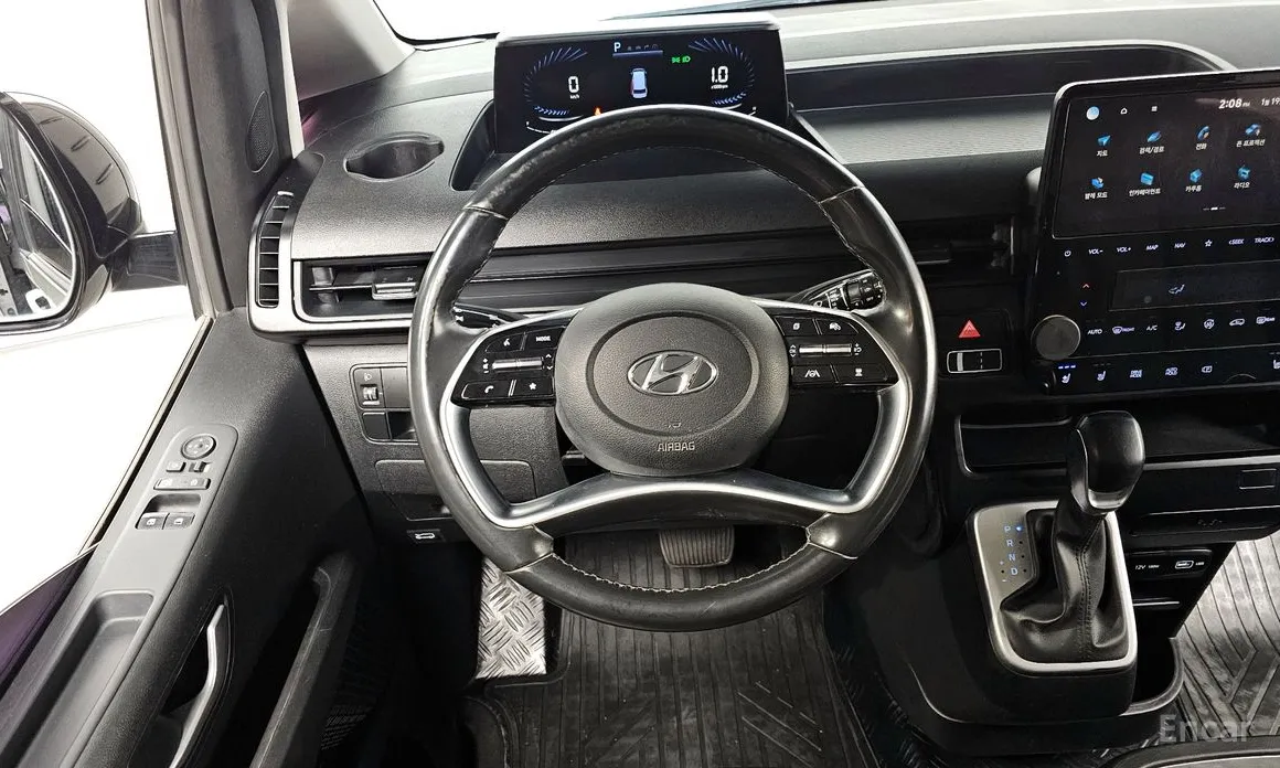 Фото 13 - Hyundai Staria