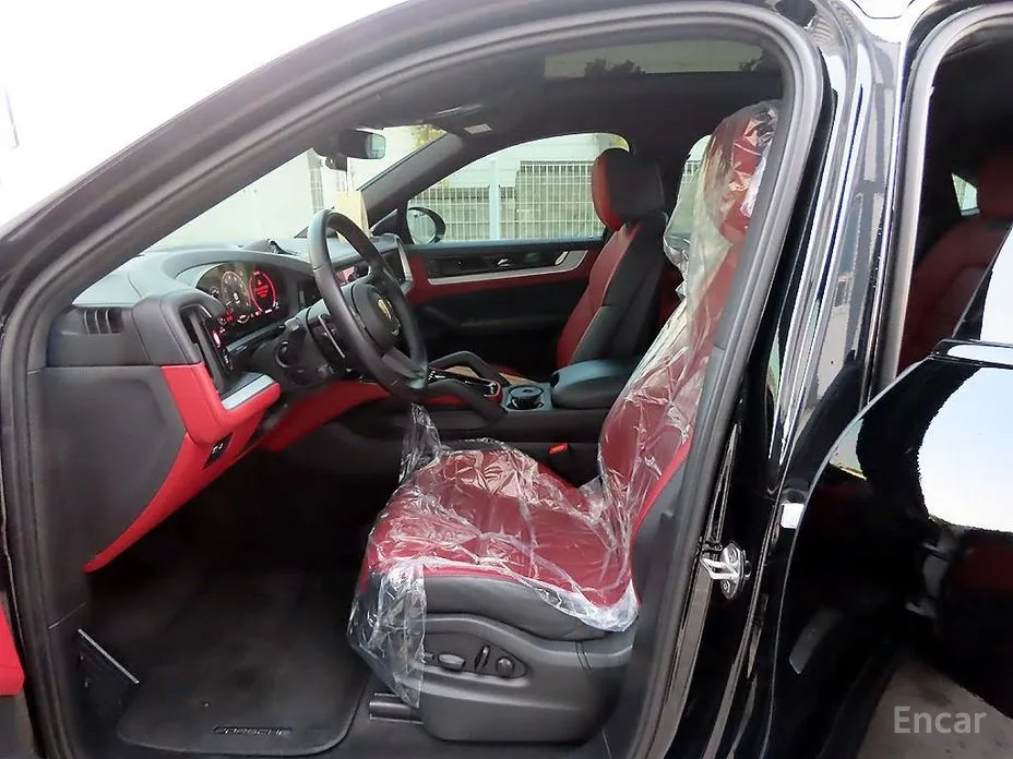 Фото 5 - Porsche Cayenne