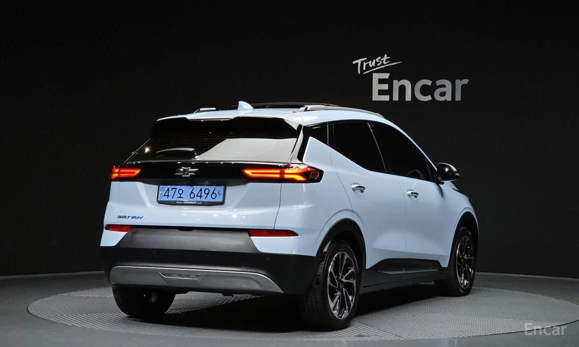 Фото 2 - Chevrolet Bolt EUV