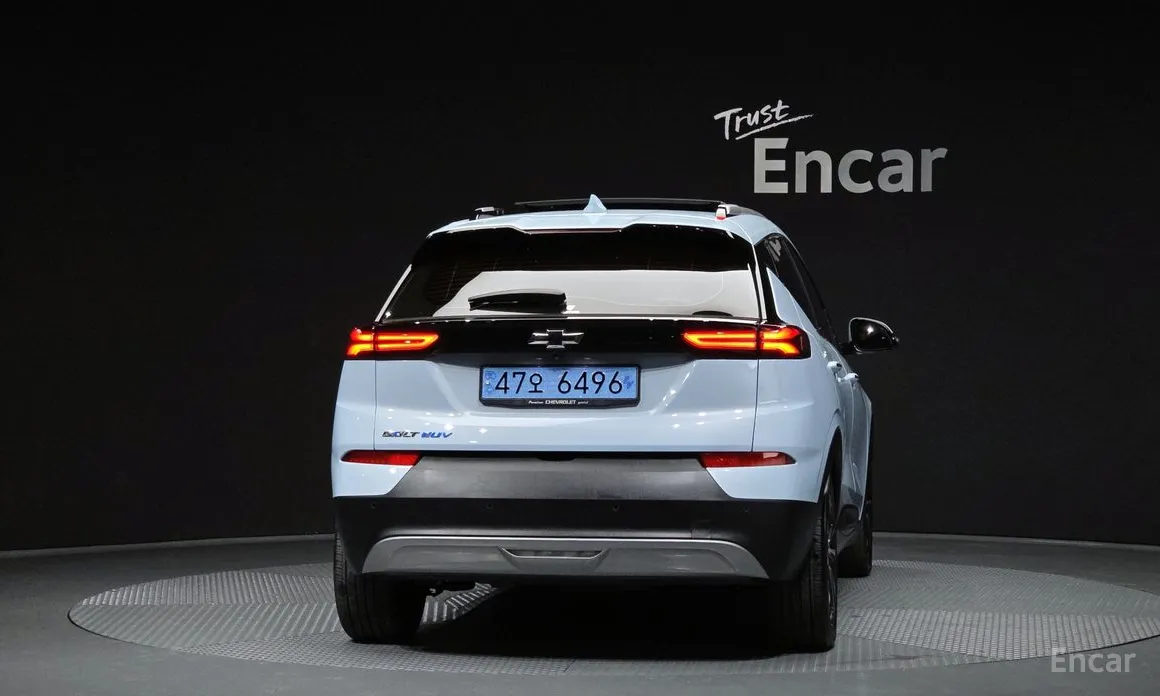 Фото 4 - Chevrolet Bolt EUV