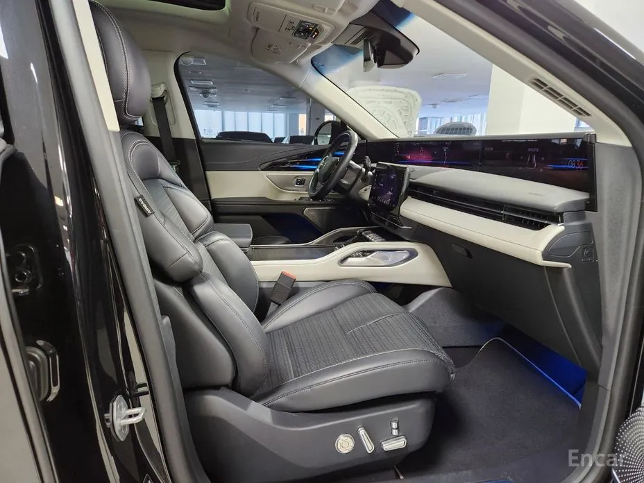 Фото 12 - Lincoln Nautilus