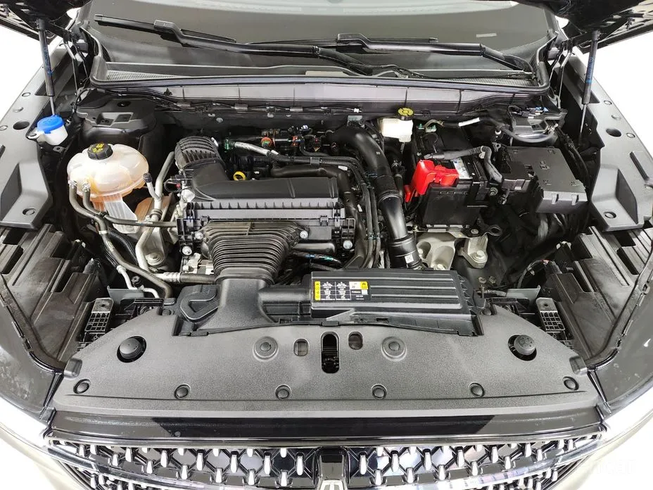 Фото 6 - Lincoln Nautilus