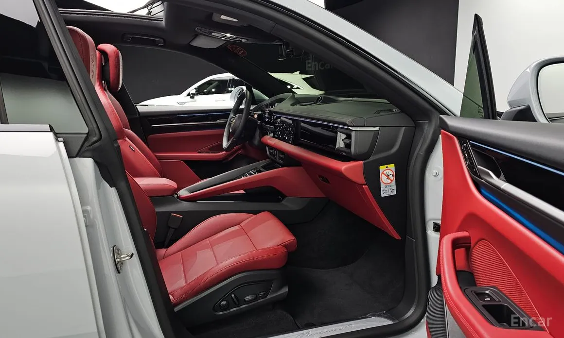 Фото 10 - Porsche Macan