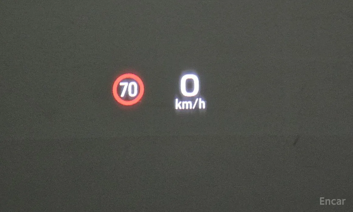 Фото 12 - Porsche Macan