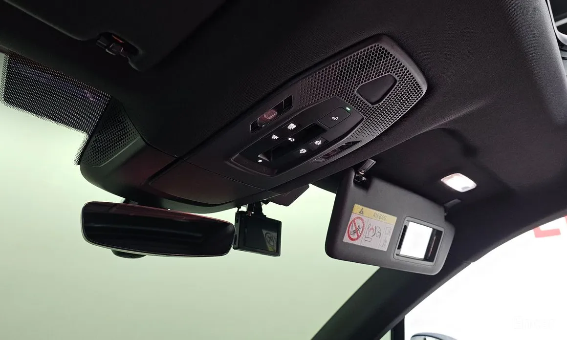 Фото 14 - Porsche Macan