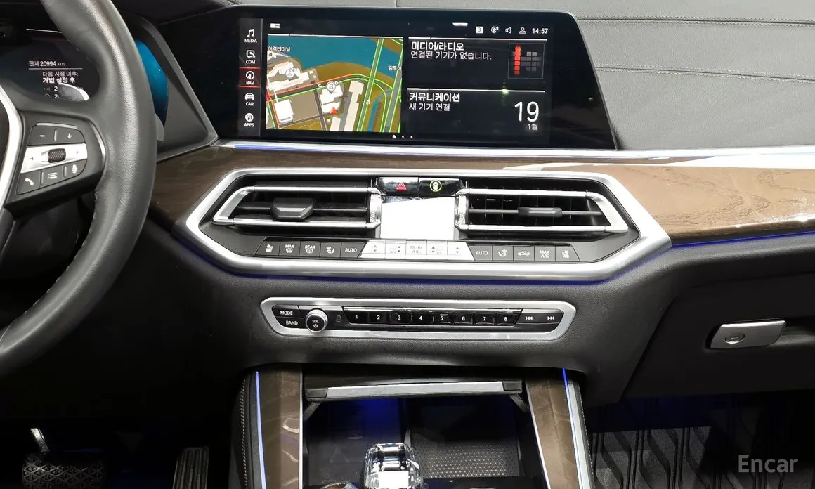 Фото 14 - BMW X5