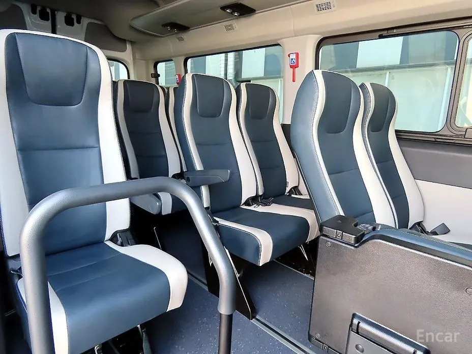 Фото 7 - Hyundai Solati