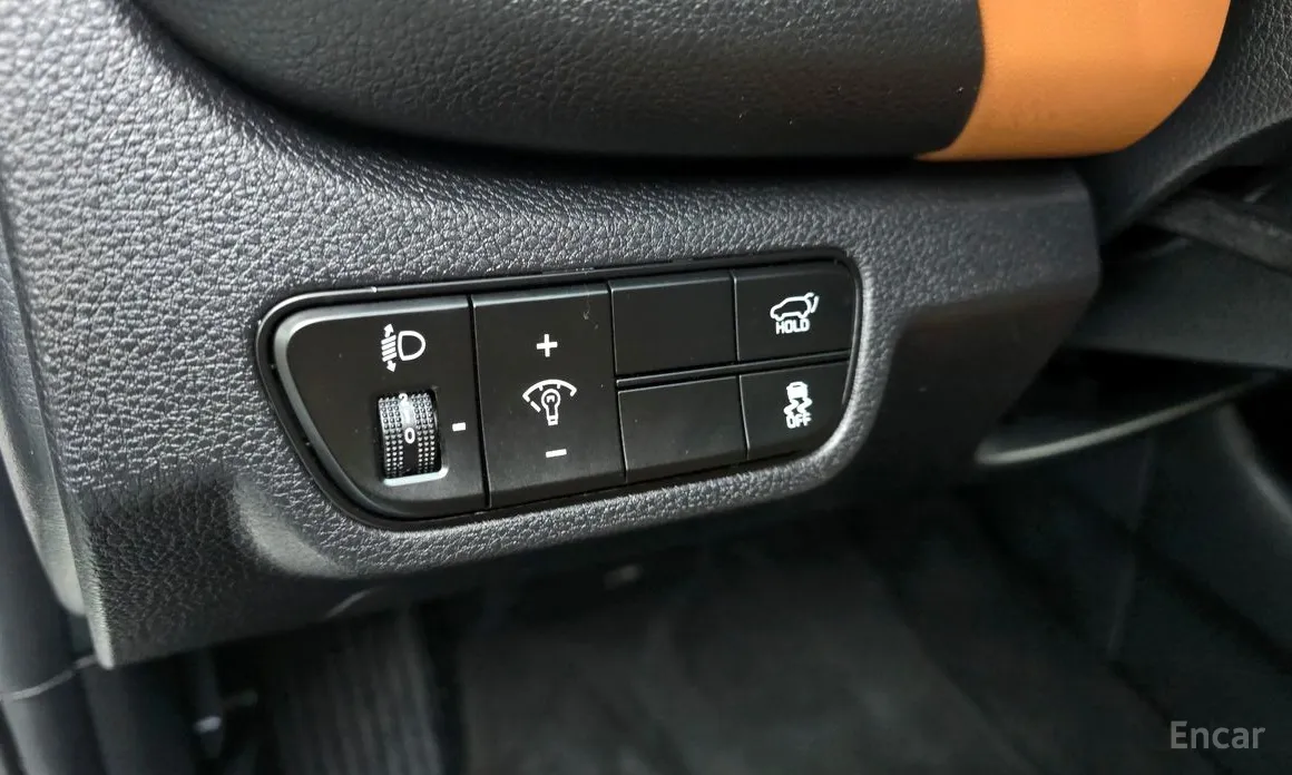 Фото 13 - Kia Seltos