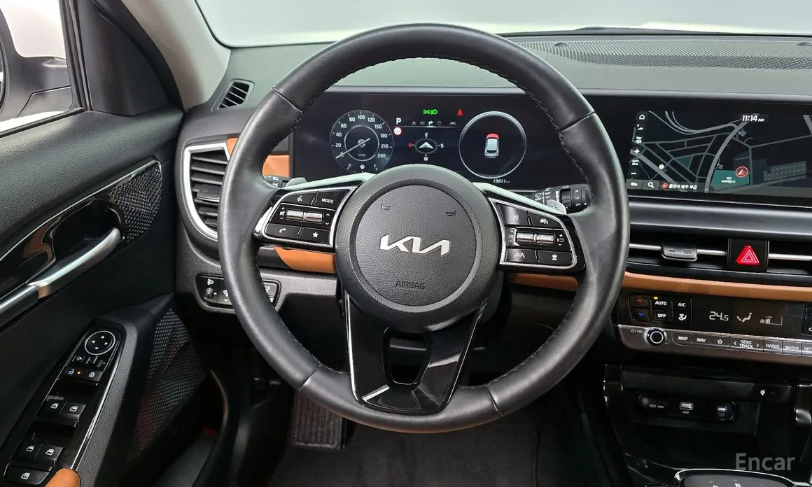 Фото 14 - Kia Seltos