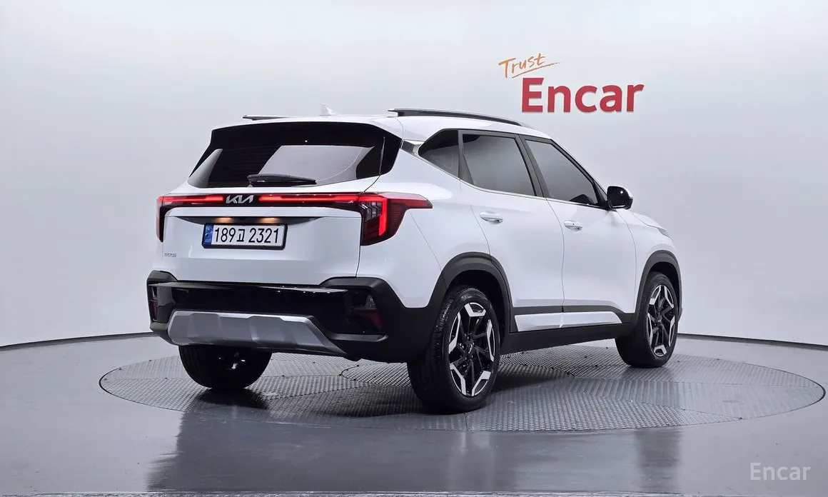 Фото 2 - Kia Seltos